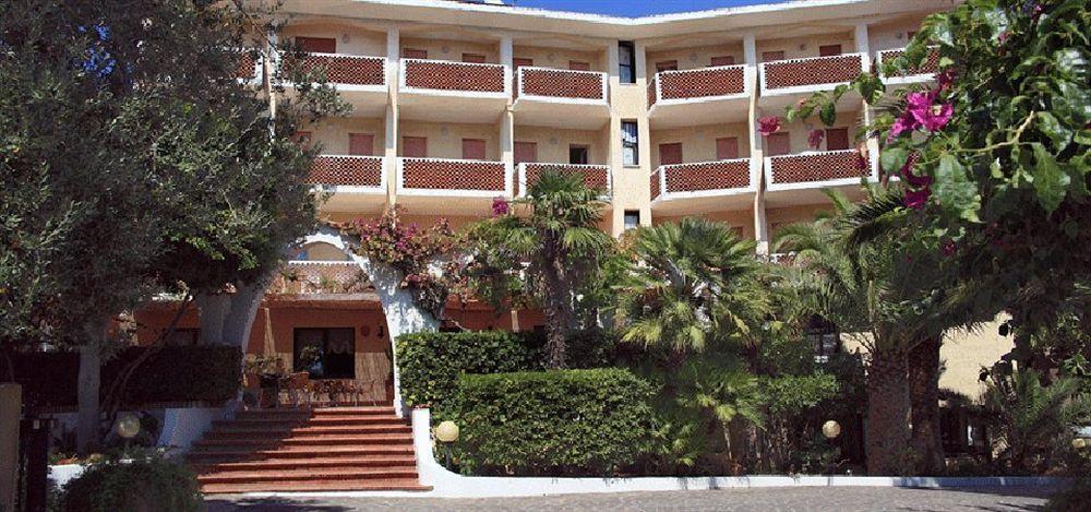 Hotel Punta Faro Капо-Ватикано Экстерьер фото